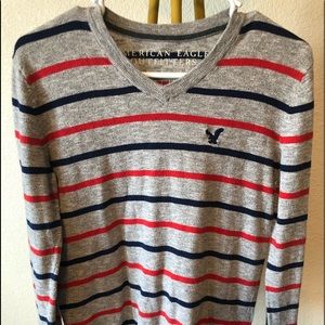 American Eagle men’s sweater